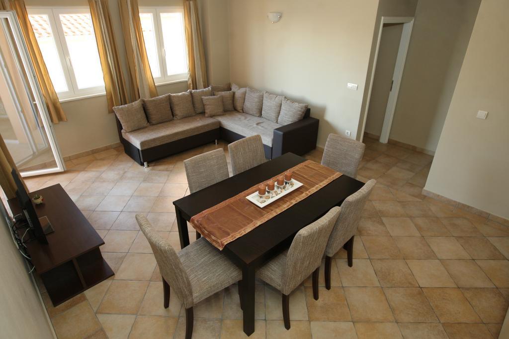 Sea View Apartments Nina Vrsi Kültér fotó